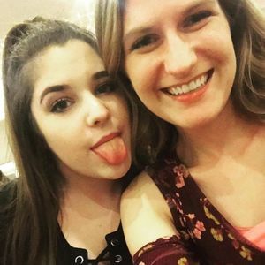 Meet your Posher, Hillary